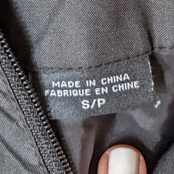 DC lightweight jacket size small - Picture 7 of 7